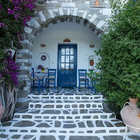 Angie's 3* Parikia (Paros)