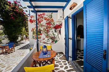 Angie's Parikia (Paros)